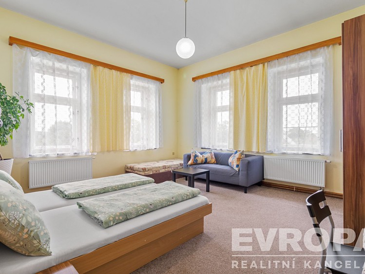 Комерційне приміщення на продаж, 1 751 м² (23 з 35)