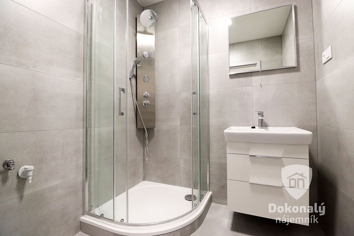 Pronájem bytu 2+1 64 m² – fotografie 3