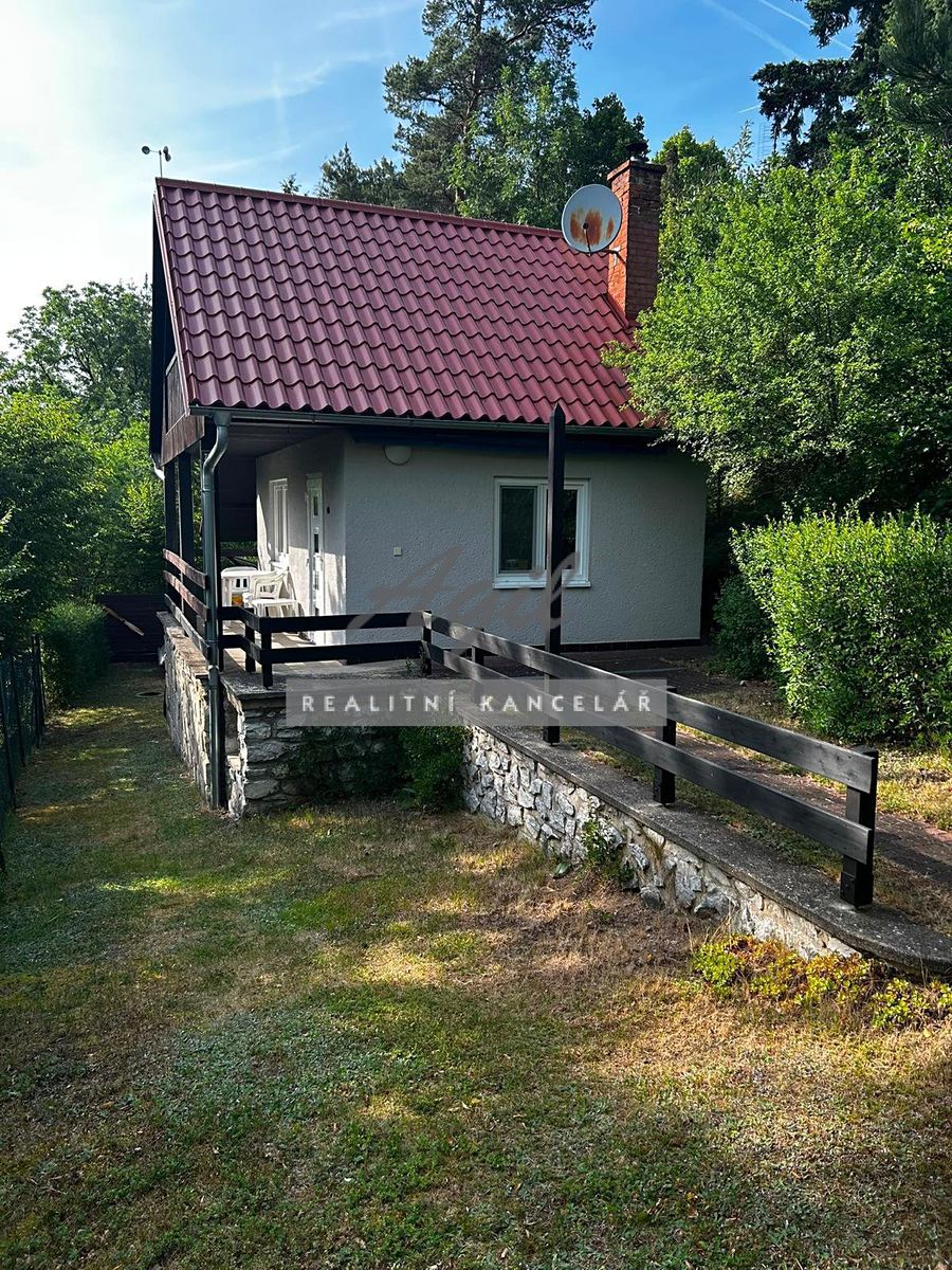 Prodej chaty 47 m², pozemek 638 m² – fotografie 2