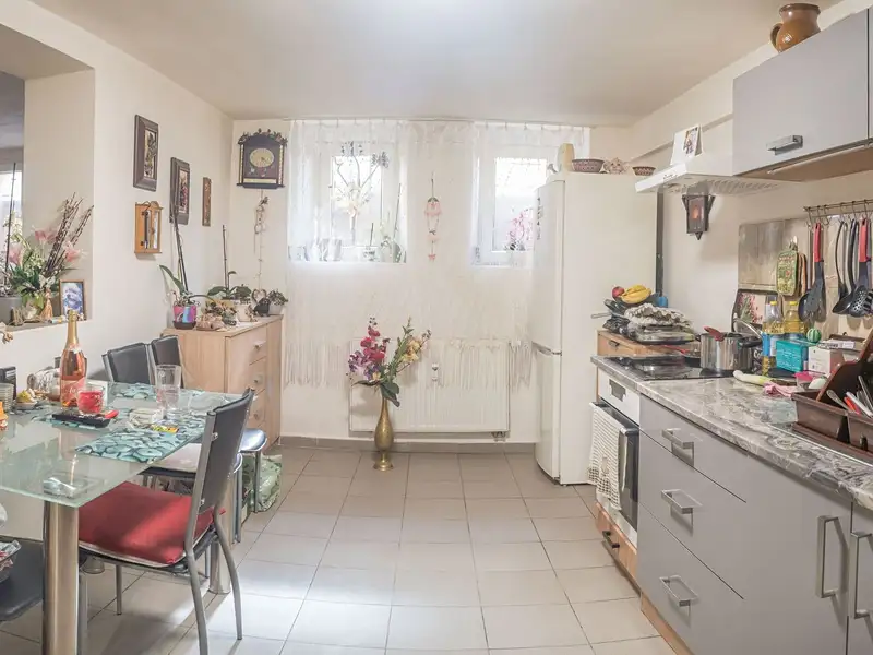 Prodej bytu 2+1 64 m², Pardubice – náhled fotky 2