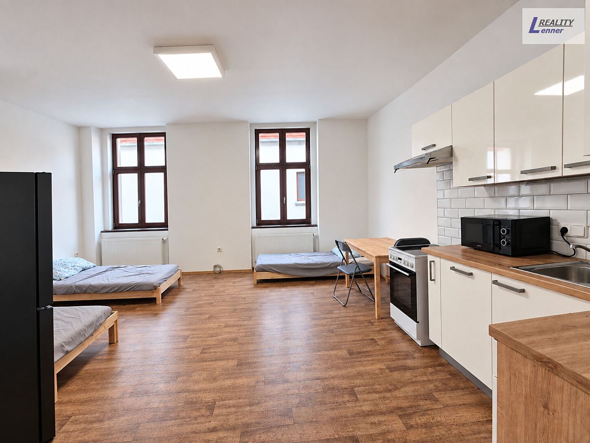 Pronájem bytu 1+kk 43 m² – fotografie 2