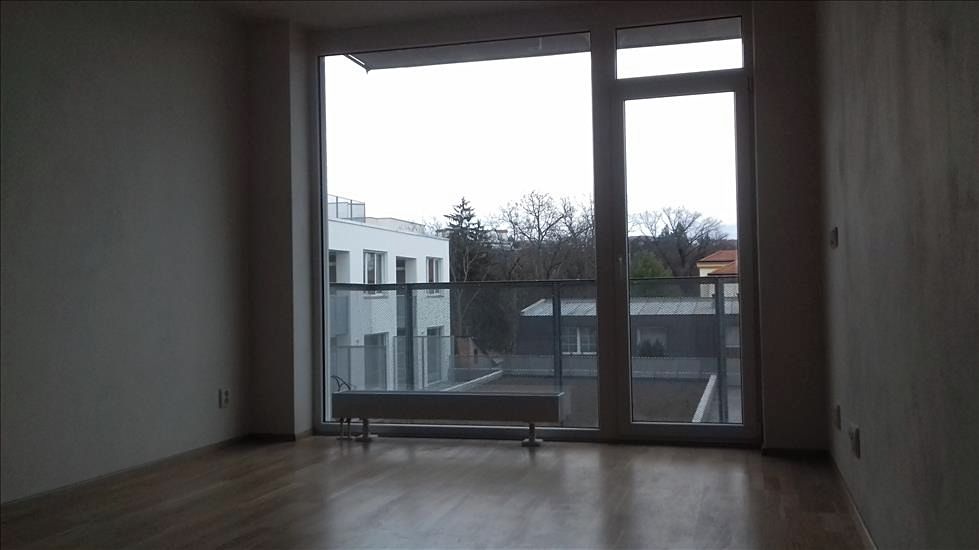 Pronájem bytu 1+kk 34 m² – fotografie 5