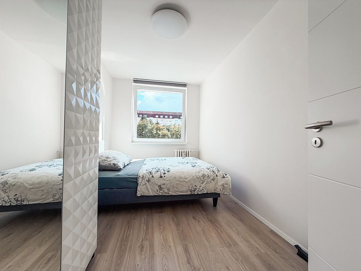 Pronájem bytu 2+kk 43 m² – fotografie 3