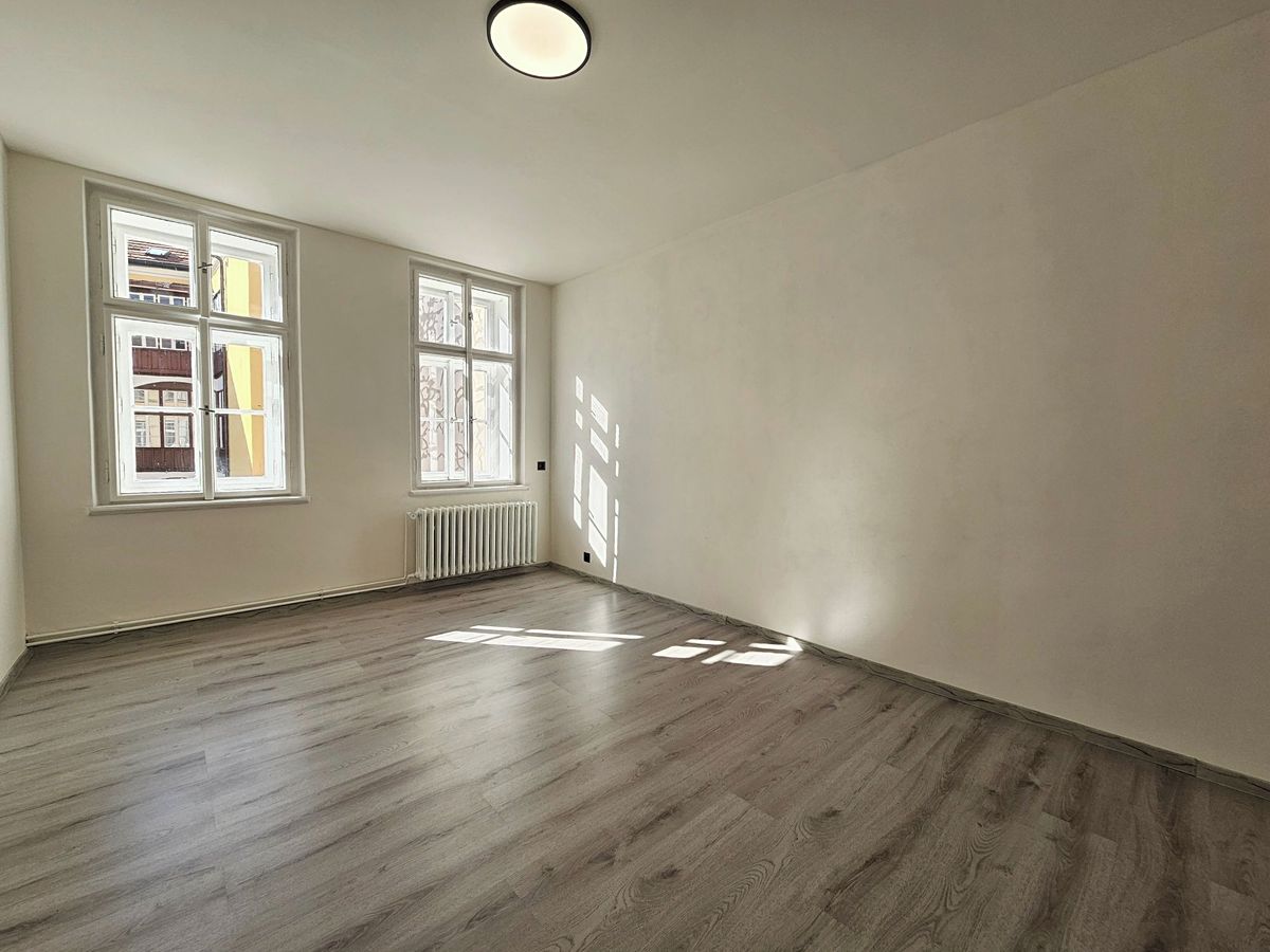 Pronájem bytu 4+1 100 m² – fotografie 3