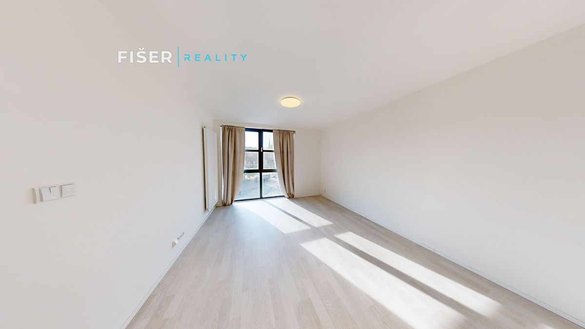 Pronájem bytu 2+kk 48 m² – fotografie 2