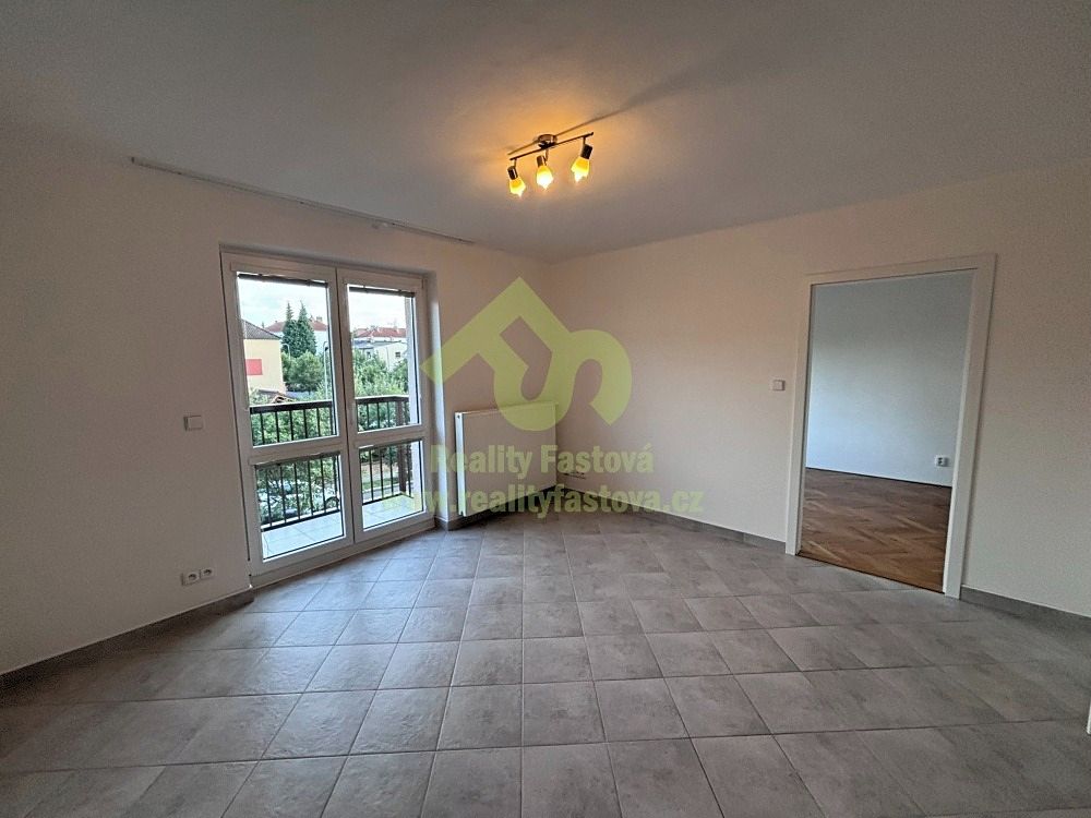 Pronájem bytu 3+kk 56 m² – fotografie 4