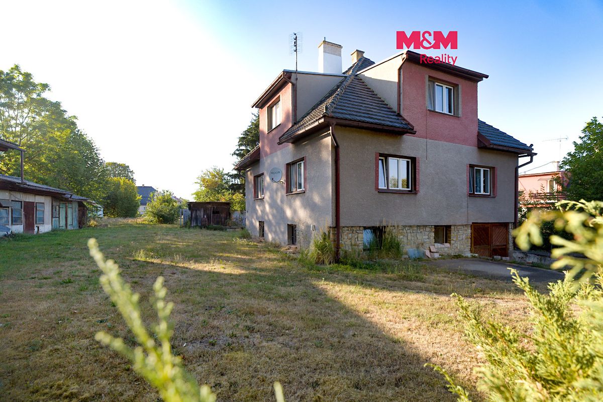 Prodej rodinného domu 175 m², pozemek 795 m²