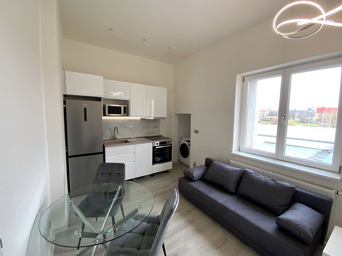 Pronájem bytu 2+kk 37 m² – fotografie 2