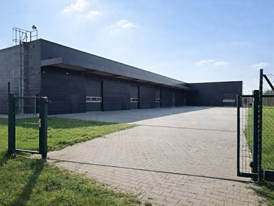 Pronájem skladového prostoru 921 m²