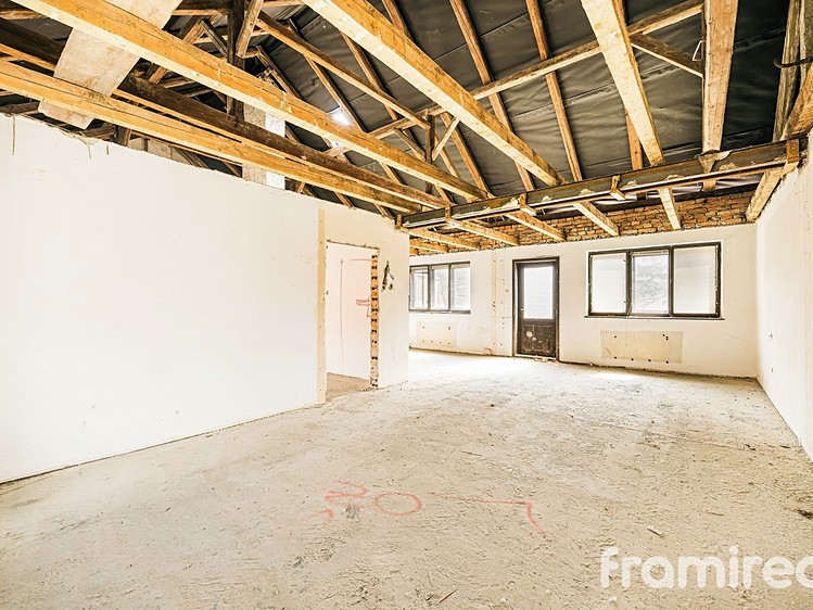 Prodej domu, 200 m² (17 z 23)