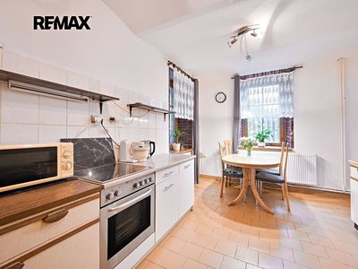 Prodej rodinného domu 320 m², pozemek 209 m²