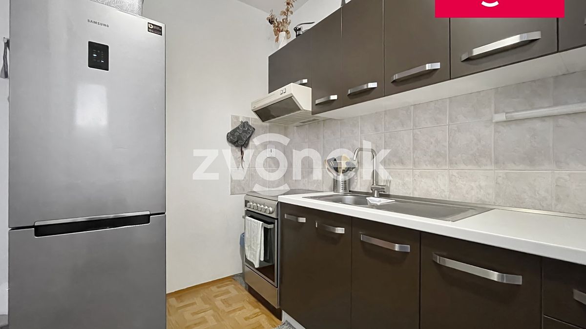 Pronájem bytu 3+kk 68 m² – fotografie 2