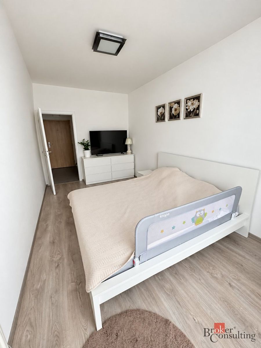 Pronájem bytu 2+kk 52 m² – fotografie 5