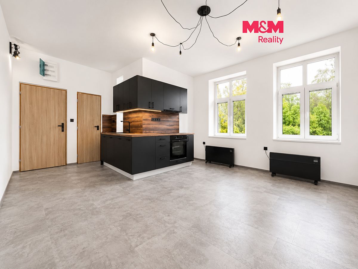 Pronájem bytu 1+kk 28 m²