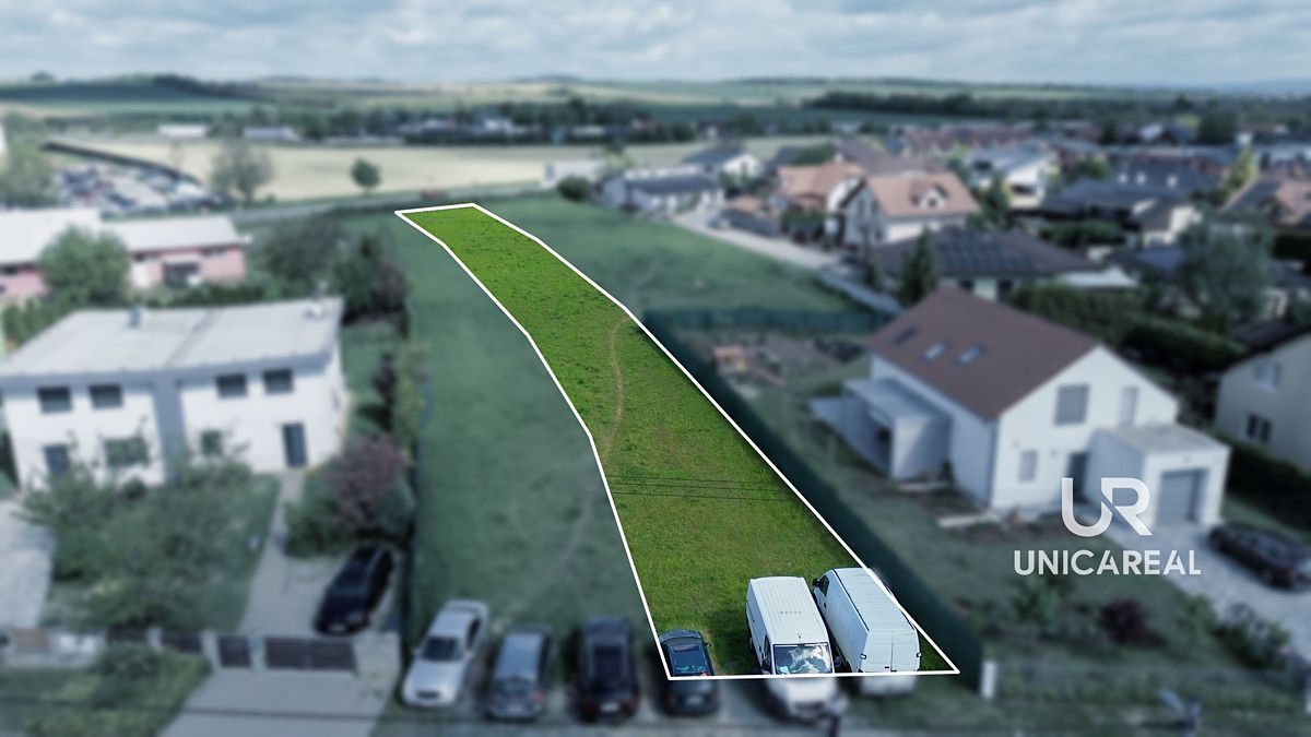 Prodej stavebního pozemku 1324 m²