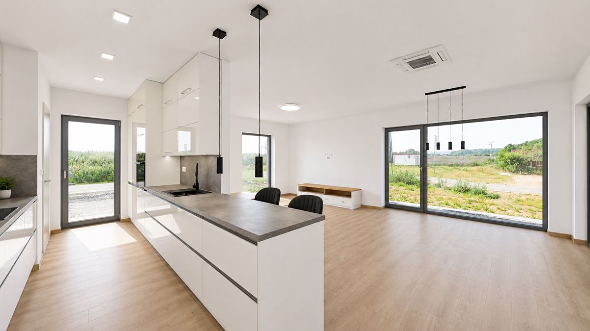 Prodej rodinného domu 139 m², pozemek 966 m² – fotografie 2
