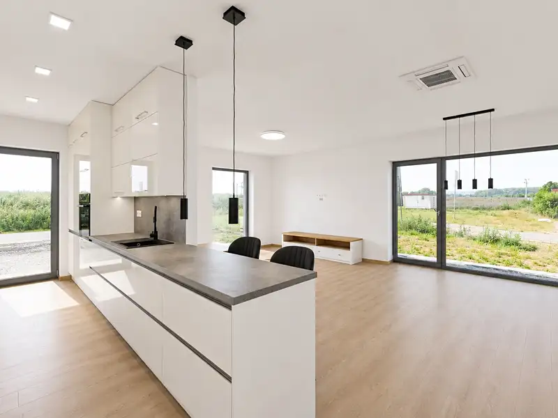 Prodej rodinného domu 139 m², pozemek 966 m², Pardubice – náhled fotky 2