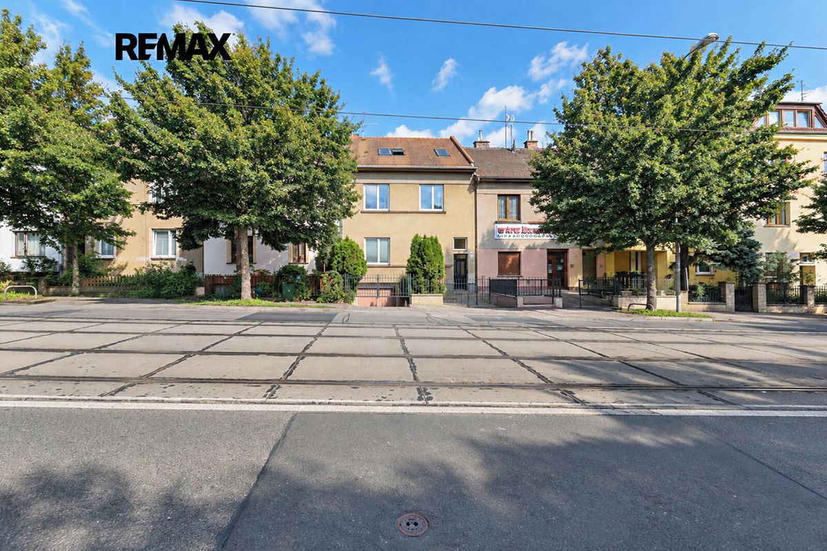 Prodej vícegeneračního domu 284 m², pozemek 375 m² – fotografie 4