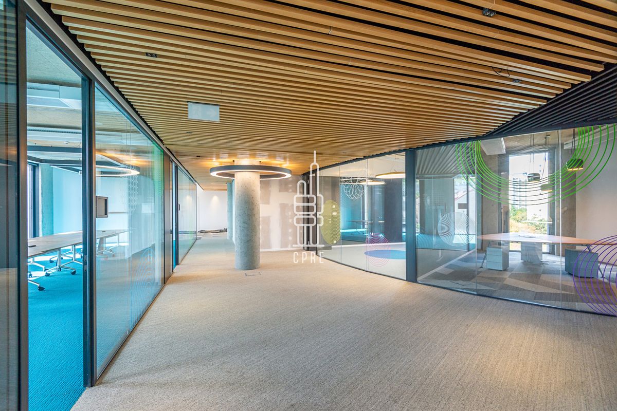 Pronájem kanceláře 447 m² – fotografie 4