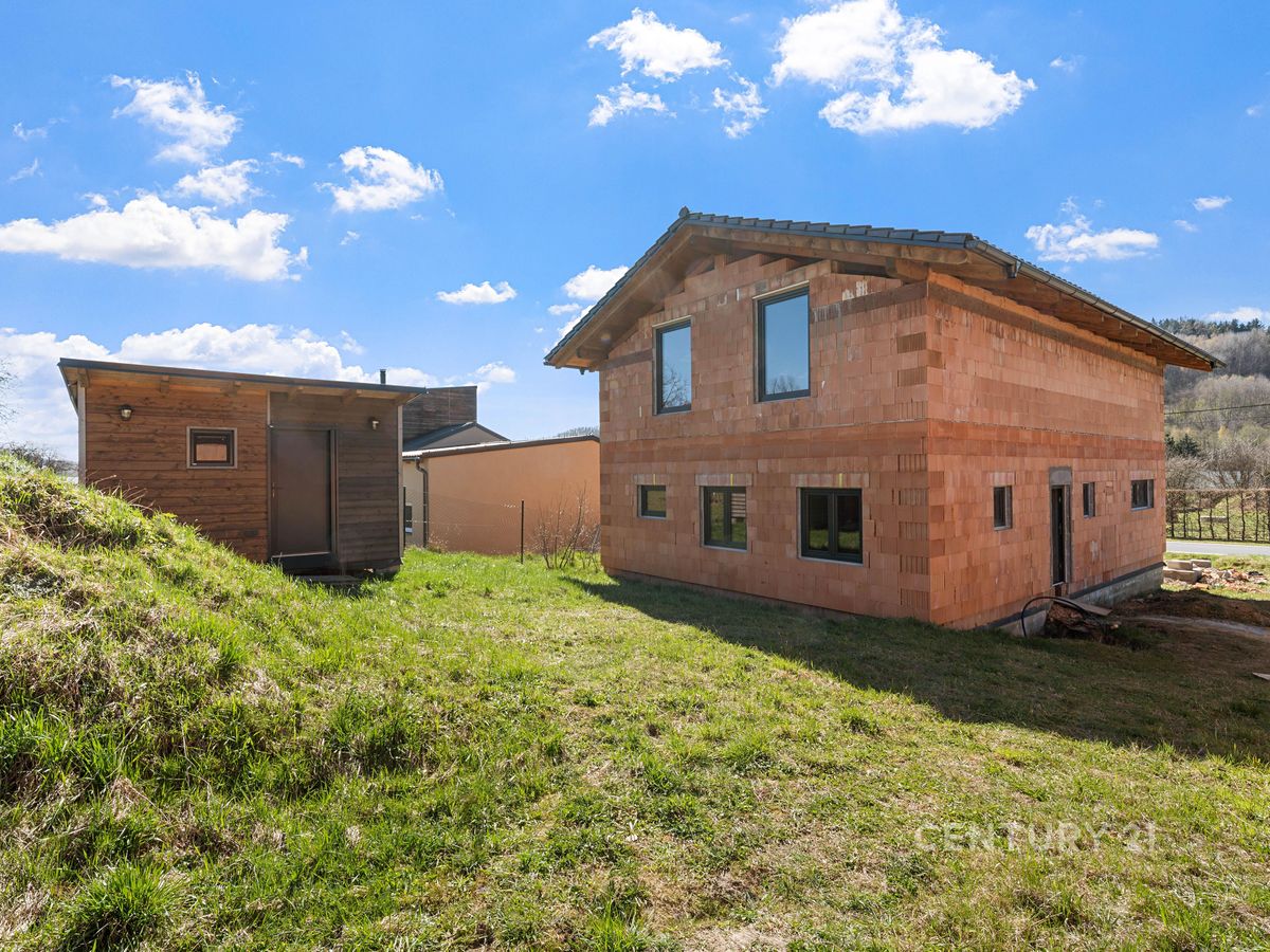 Prodej rodinného domu 204 m², pozemek 624 m² – fotografie 5