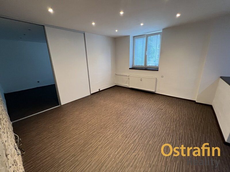 Pronájem bytu 2+kk 56 m² – fotografie 4