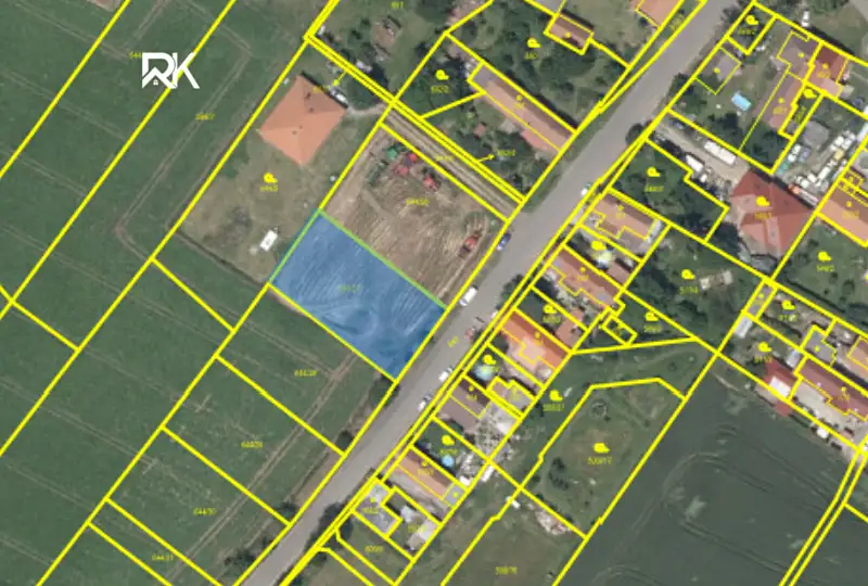 Prodej stavebního pozemku 1000 m², Břežany I – náhled fotky 3