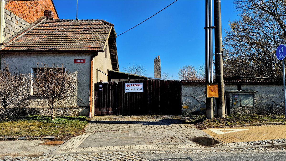 Prodej rodinného domu 316 m², pozemek 909 m²