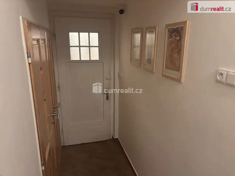 Pronájem bytu atypický 12 m², Praha – náhled fotky 2