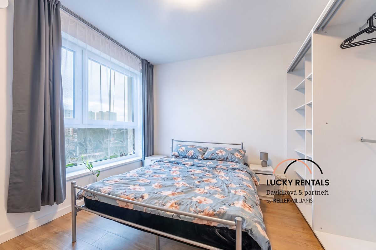 Pronájem bytu 2+kk 47 m² – fotografie 4