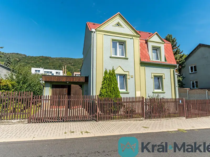 Prodej rodinného domu 183 m², pozemek 521 m², Krupka – náhled fotky 2
