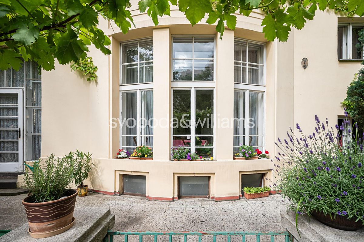 Prodej rodinného domu 187 m², pozemek 30 m²