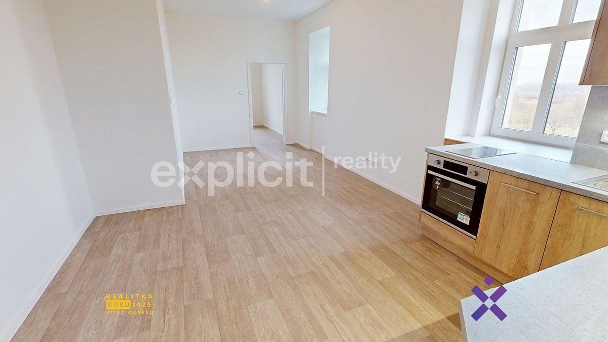 Pronájem bytu 2+kk 45 m² – fotografie 2