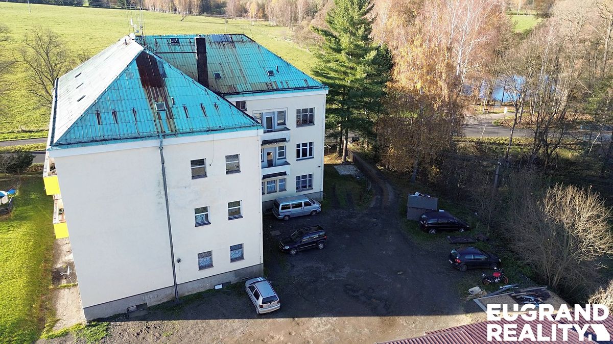 Prodej činžovního domu 1165 m² – fotografie 2