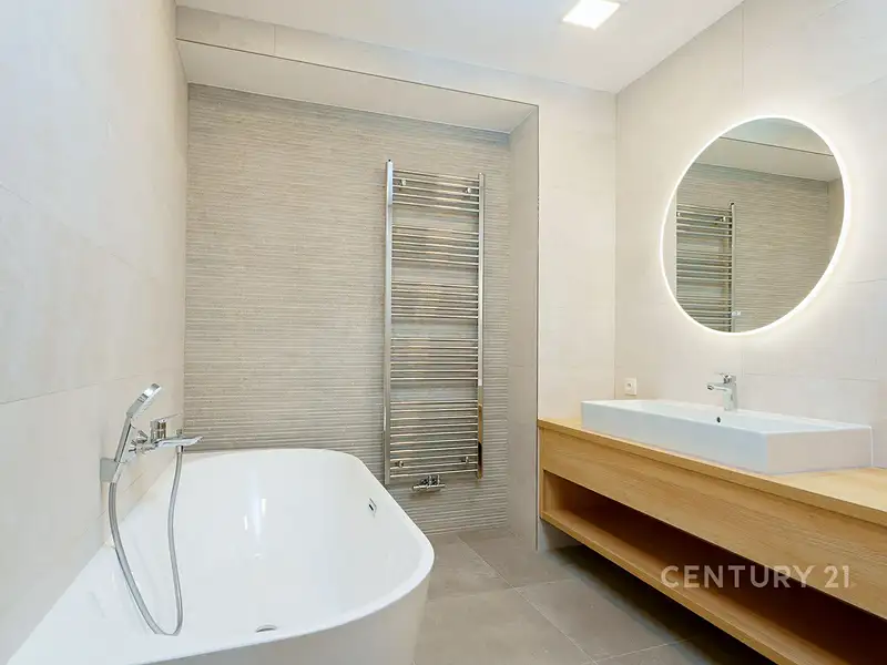 Pronájem bytu 2+kk 90 m², Praha – náhled fotky 3