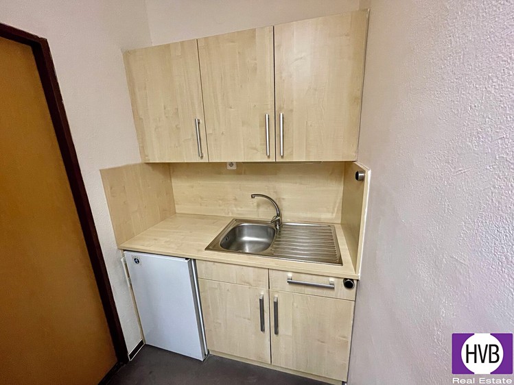 Pronájem komerčního prostoru, 112 m² (6 z 14)