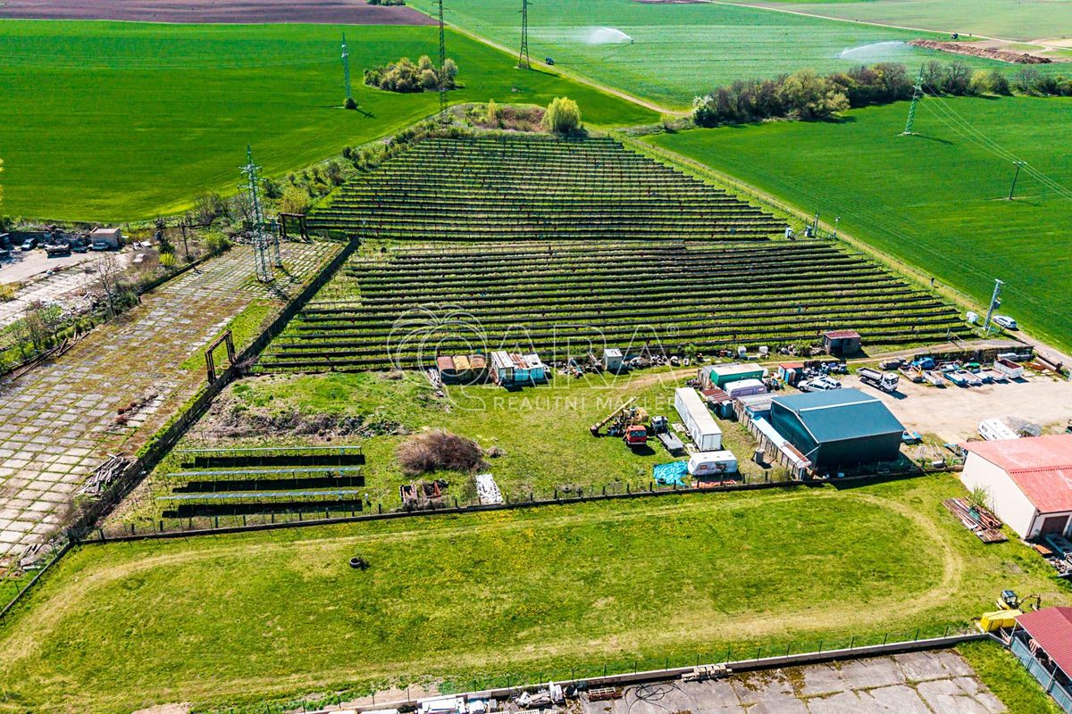 Prodej komerčního pozemku 3769 m² – fotografie 3