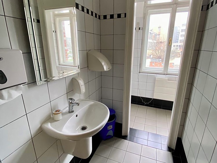 Комерційне приміщення в оренду, 24 м² (9 з 11)