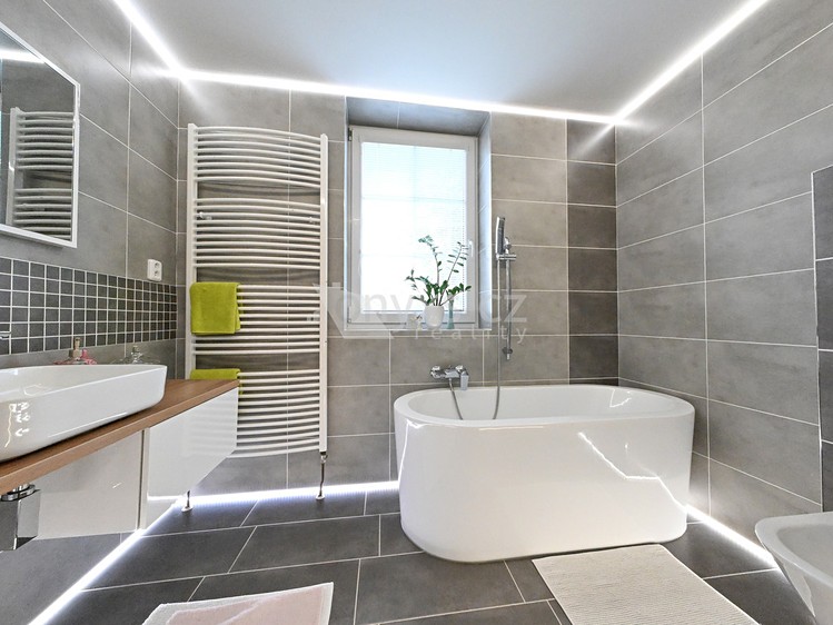 Prodej domu, 183 m² (34 z 39)