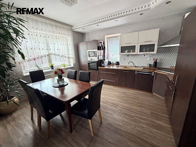 Haus zum Kauf, 219 m² (5 von 38)