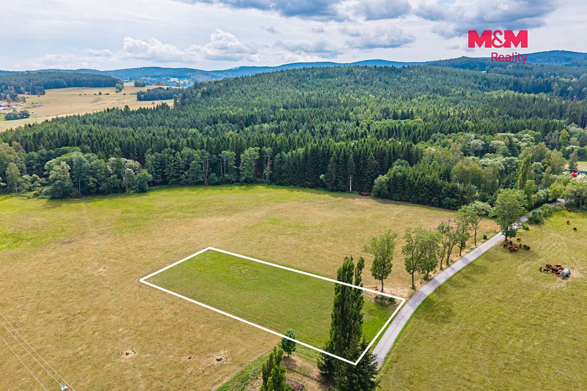 Prodej stavebního pozemku 2388 m² – fotografie 2