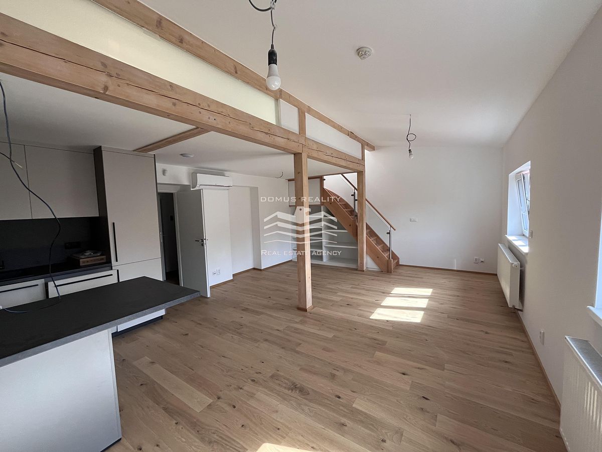 Pronájem bytu 2+kk 75 m²