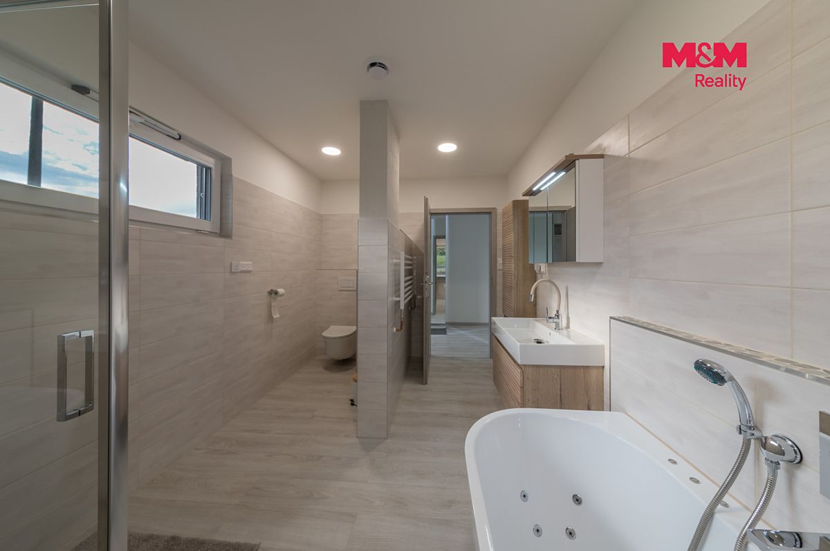 Pronájem rodinného domu 92 m², pozemek 914 m² – fotografie 4