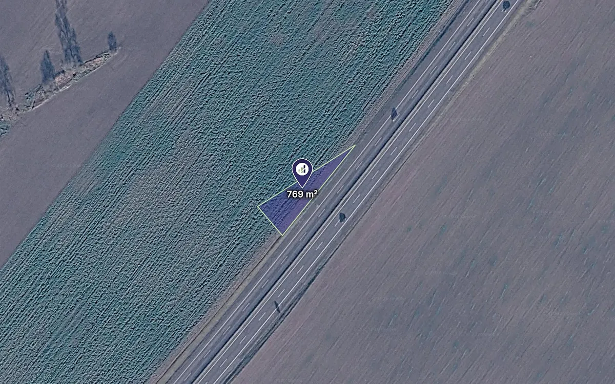 Prodej podílu 1/3 pole 256 m²