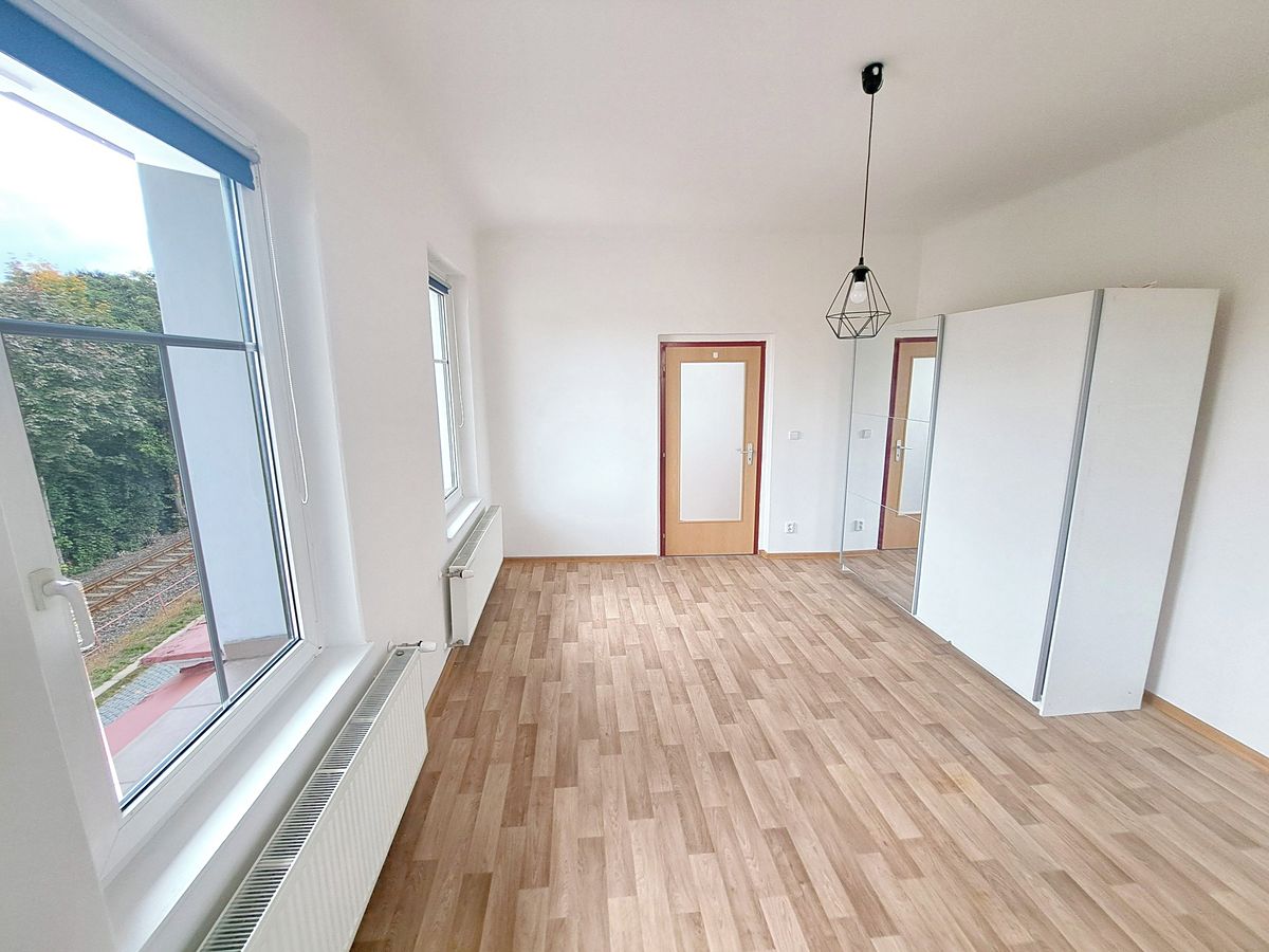 Pronájem bytu 2+1 66 m² – fotografie 2