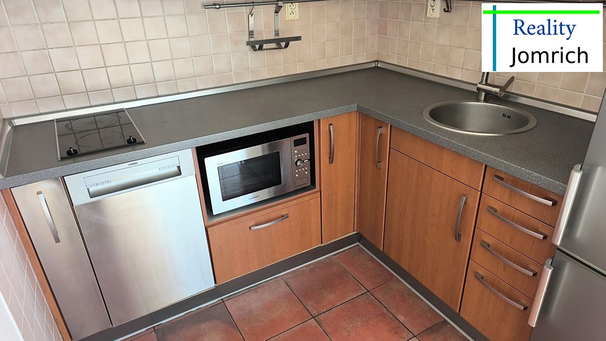 Pronájem bytu 2+kk 58 m² – fotografie 2