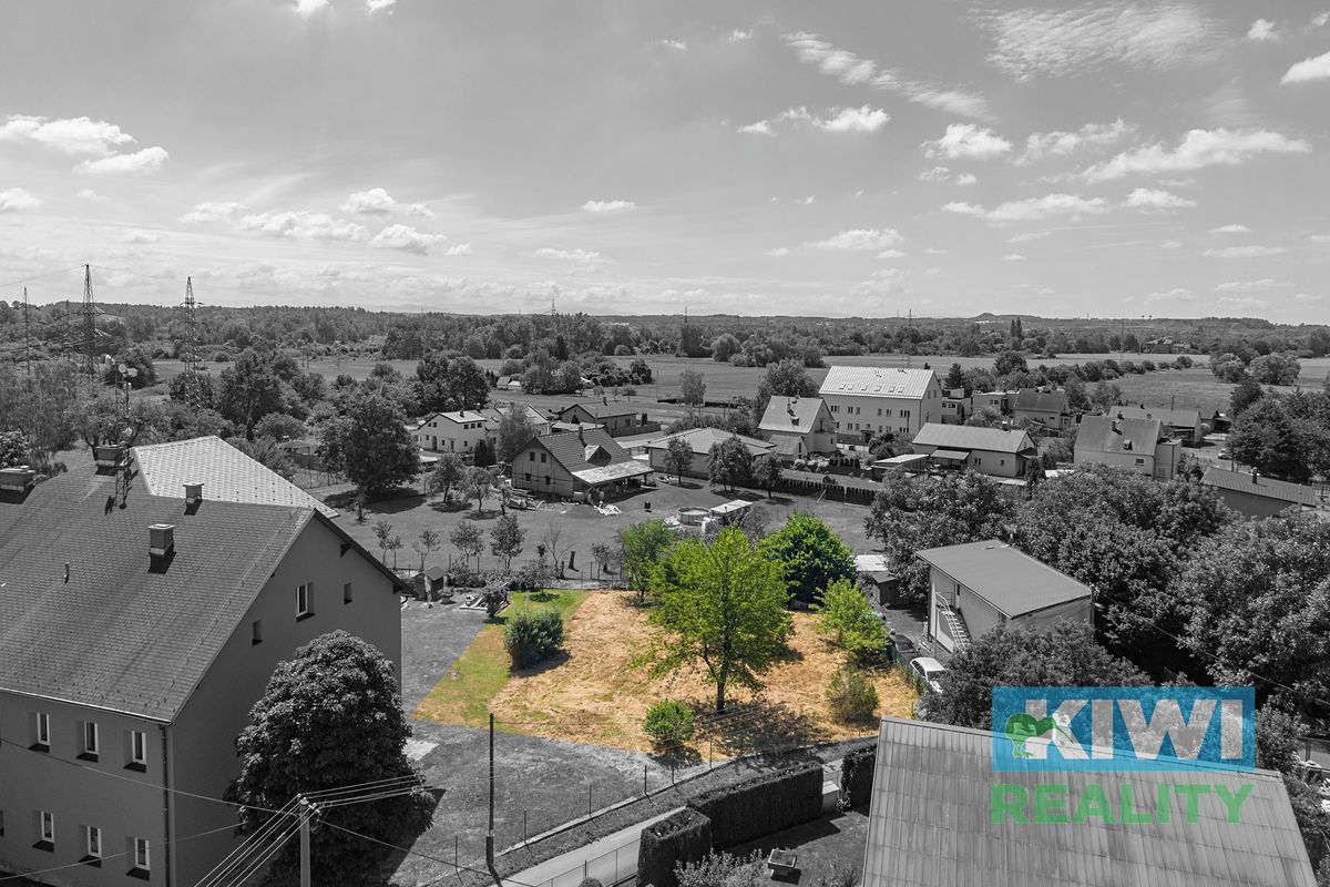 Prodej stavebního pozemku 864 m² – fotografie 3