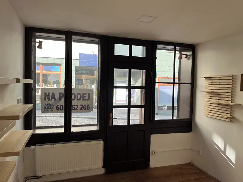 Pronájem obchodního prostoru 14 m², Třebíč – náhled fotky 3