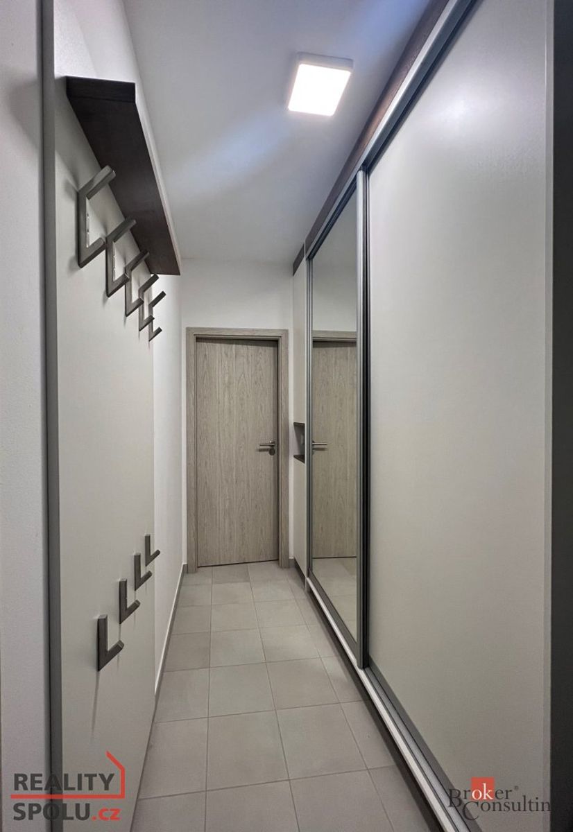 Pronájem bytu 2+kk 31 m² – fotografie 5