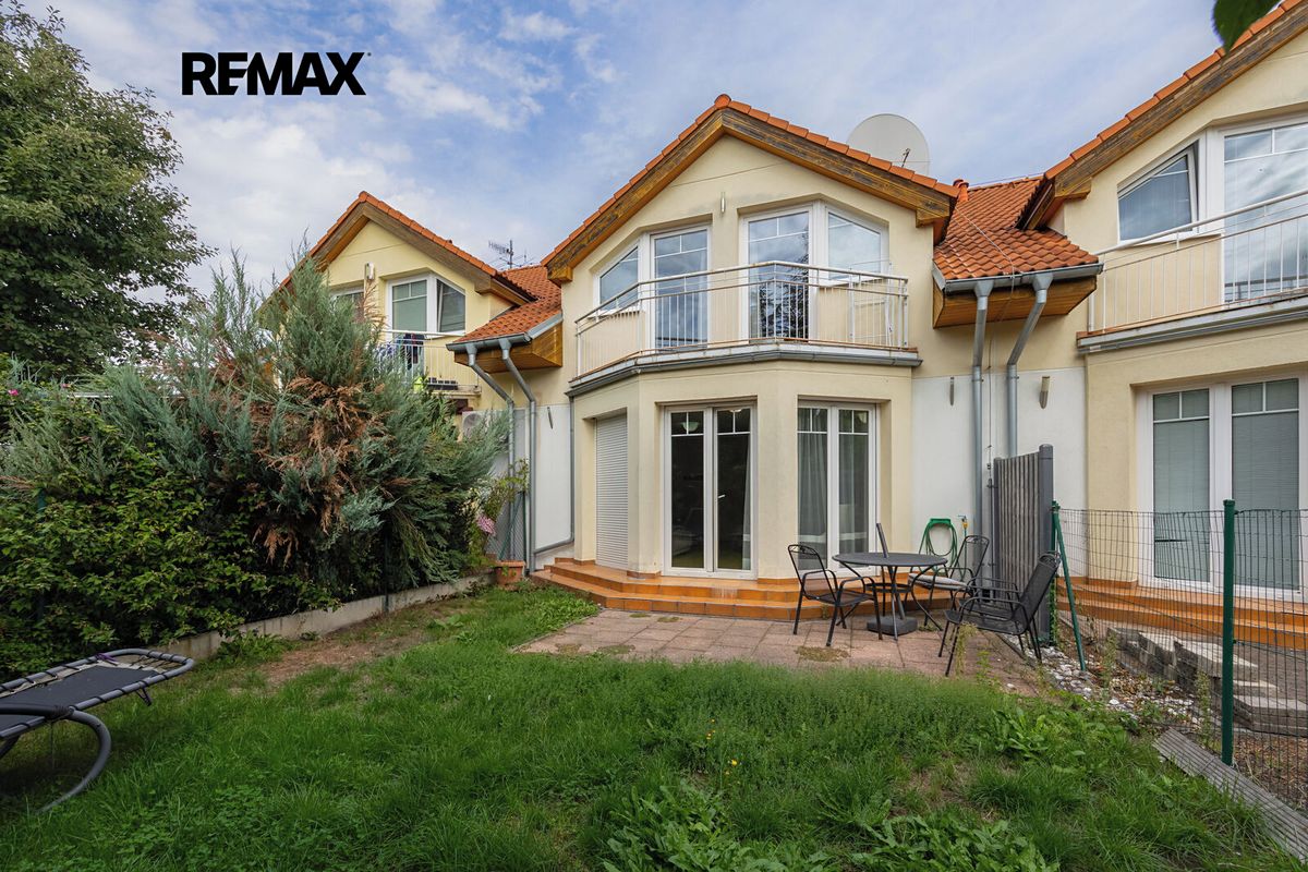 Pronájem rodinného domu 151 m², pozemek 196 m²