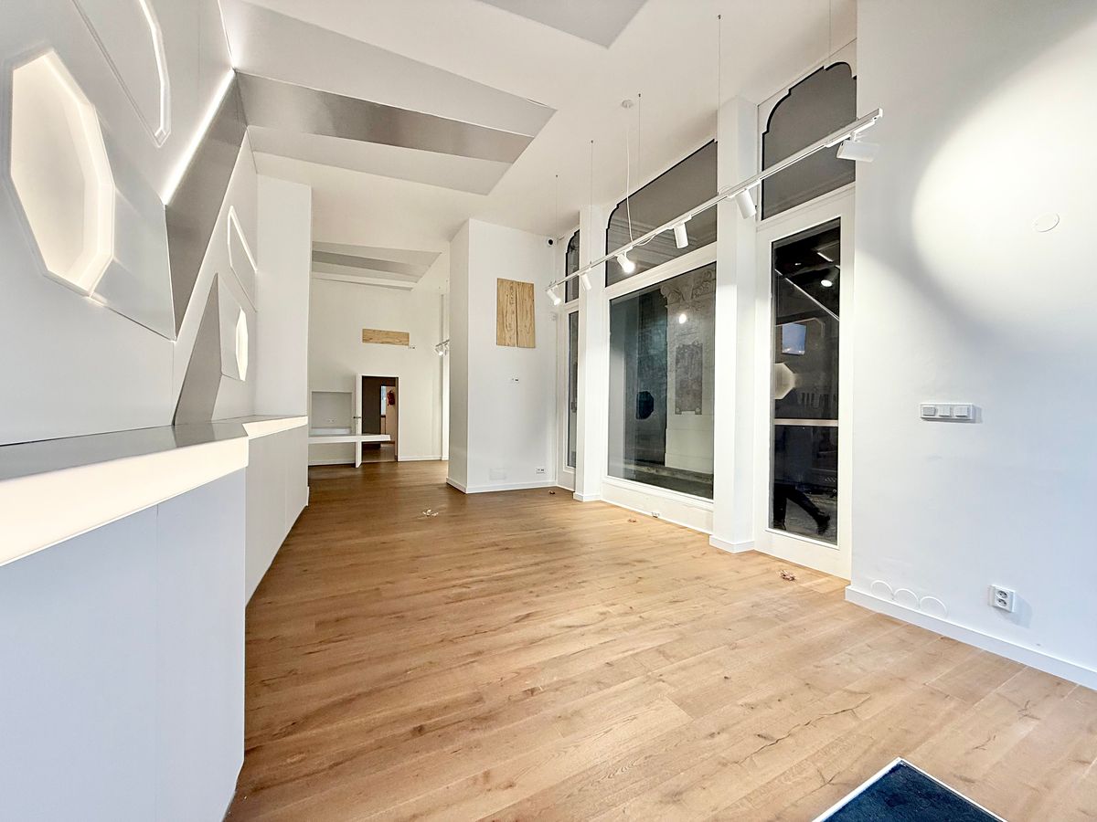 Pronájem kanceláře 120 m² – fotografie 5